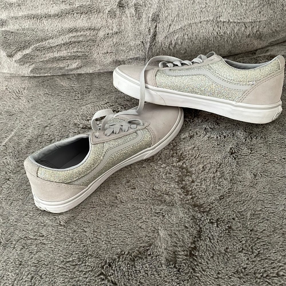 Sparkle Youth Vans